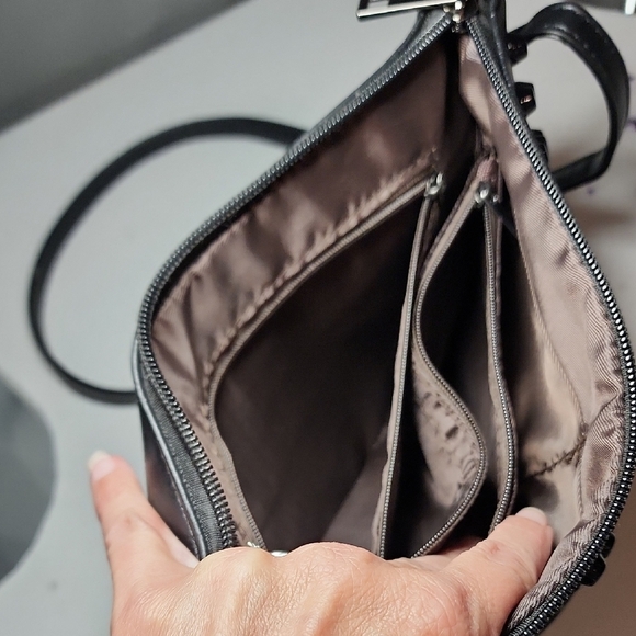 Black Punk Clutch With Adjustable Strap - Picture 4 of 8